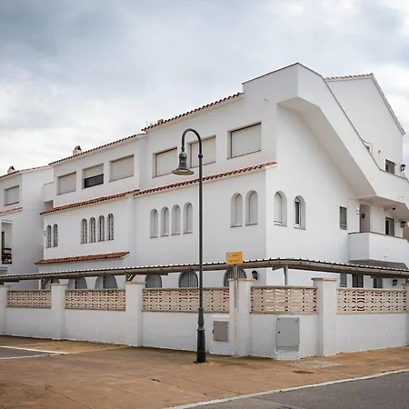 Apartment At503 Ground Floor & Pool, 15min Walk Away Coma-ruga
