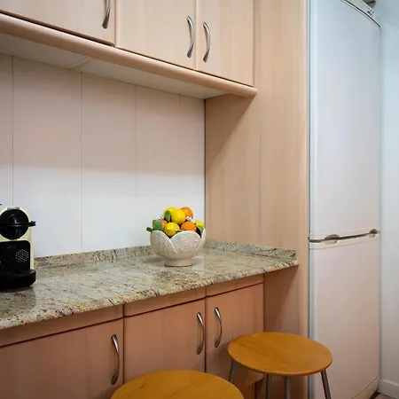 Apartment At503 Ground Floor & Pool, 15min Walk Away *